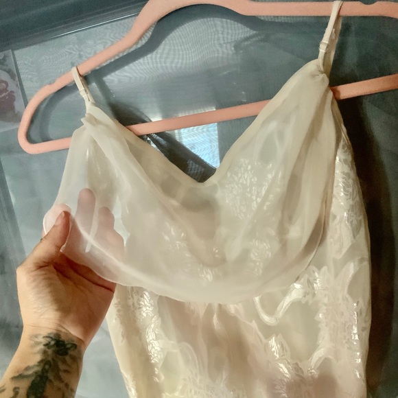 Victoria Secret - Picture 5 of 7